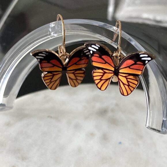 Hoop Earrings gold  butterfly - Picture 1 of 4